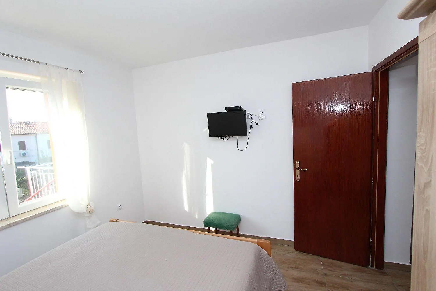 Bezauberndes Apartment Nur 190 Meter Zum Strand Mit 2 Klimaanlagen Rovinj 0*,  Croatia