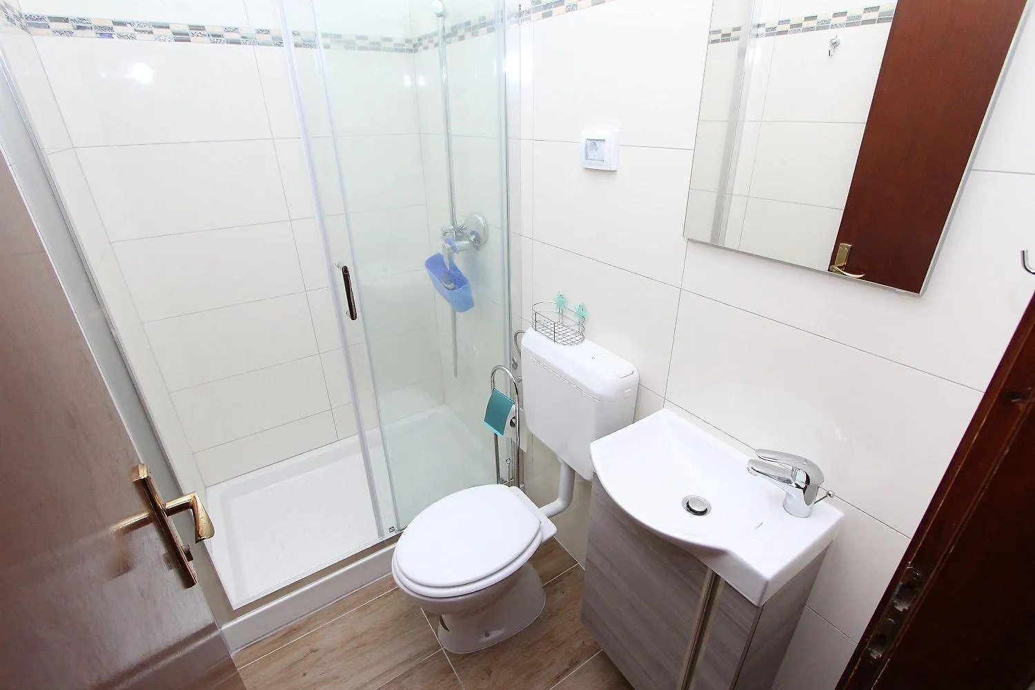 Bezauberndes Apartment Nur 190 Meter Zum Strand Mit 2 Klimaanlagen Rovinj