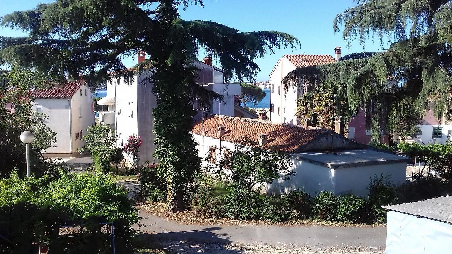 Bezauberndes Apartment Nur 190 Meter Zum Strand Mit 2 Klimaanlagen Rovinj